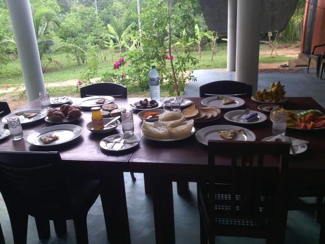 Turtles View Resort แทนกาลเล ภายนอก รูปภาพ
